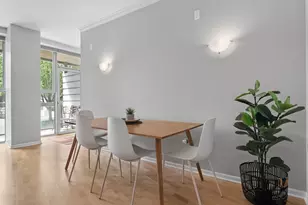 1228 Emerson St, Evanston, IL 60201 - Photo 6