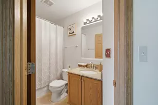 24 Stonegate Ln, Streamwood, IL 60107 - Photo 28