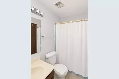 107 S Elroy Avenue, Bartlett, IL 60103 - Photo 16