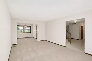 107 S Elroy Ave, Bartlett, IL 60103 - Photo 4