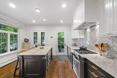 3045 W Ardmore Avenue, Chicago, IL 60659 - Photo 12