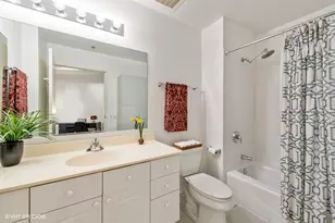 1720 Maple Ave, Evanston, IL 60201 - Photo 10