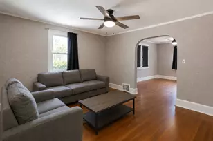 1114 14th St, Rockford, IL 61104 - Photo 2