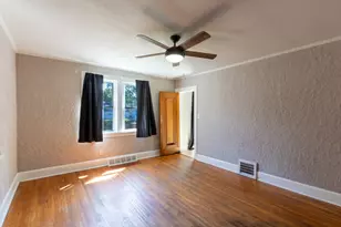 1114 14th St, Rockford, IL 61104 - Photo 6