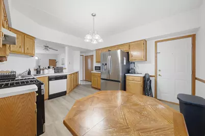 7900 Nagle Avenue #2N, Burbank, IL 60459 - Photo 10