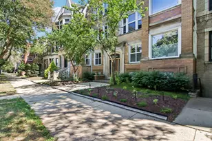 815 E Drexel Square, Chicago, IL 60615 - Photo 2