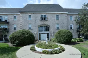 5201 Carriage Way Dr, Rolling Meadows, IL 60008 - Photo 2