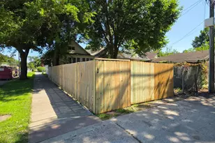 [Address not provided], Chicago, IL 60617 - Photo 16