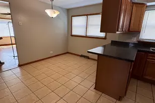 706 E 106th St, Chicago, IL 60628 - Photo 10