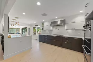 8S452 Bell Dr, Naperville, IL 60565 - Photo 10