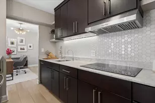 1325 N State Pkwy, Chicago, IL 60610 - Photo 22