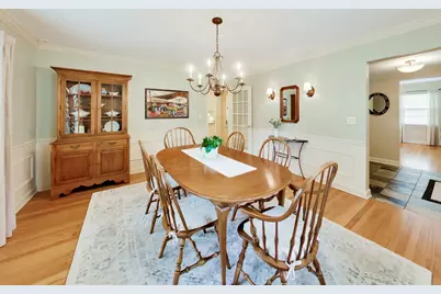 338 S Gibbons Avenue, Arlington Heights, IL 60004 - Photo 8