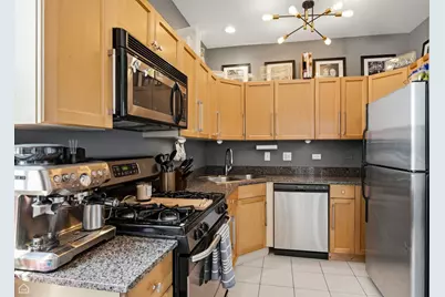 3126 W Carmen Avenue #3, Chicago, IL 60625 - Photo 10