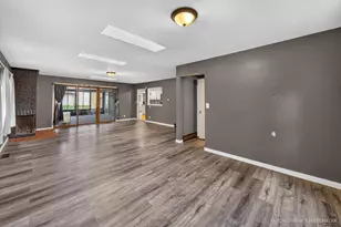 9313 Baldwin Dr, Machesney Park, IL 61115 - Photo 12