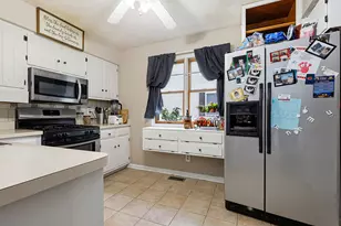 1304 Norley Ave, Joliet, IL 60435 - Photo 8
