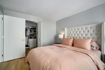 [Address not provided], Chicago, IL 60611 - Photo 12