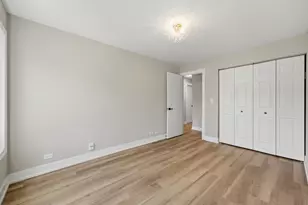 1952 N Hidden Creek Circle, Palatine, IL 60074 - Photo 12