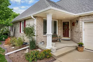 1093 1st St, Batavia, IL 60510 - Photo 2