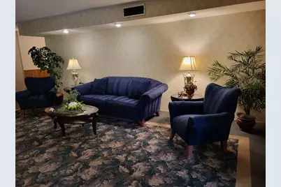 7510 Farmingdale Drive #204, Darien, IL 60561 - Photo 6