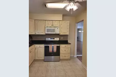 7510 Farmingdale Drive #204, Darien, IL 60561 - Photo 18