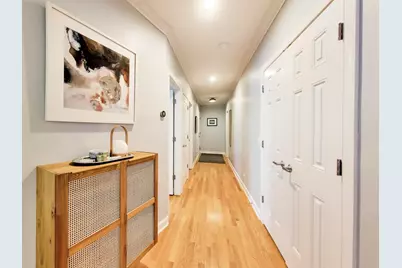 747 W Cornelia Avenue #N1, Chicago, IL 60657 - Photo 2