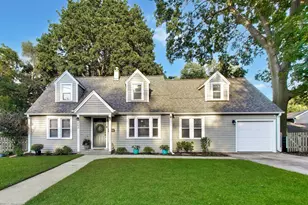 402 Park St, Batavia, IL 60510 - Photo 1
