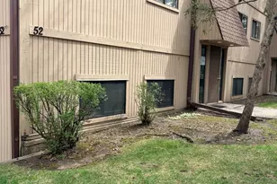 52 Oak Hill Colony St, Fox Lake, IL 60020 - Photo 2