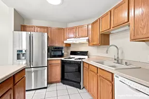 1744 Court St, McHenry, IL 60050 - Photo 10
