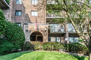 601 W Huntington Common Rd, Mount Prospect, IL 60056 - Photo 42
