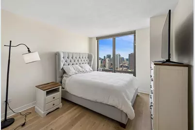2 E Erie Street #3207, Chicago, IL 60611 - Photo 10