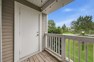 125 Silverstone Dr, Carpentersville, IL 60110 - Photo 18