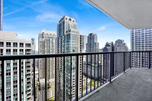 10 E Ontario St, Chicago, IL 60611 - Photo 12