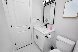1358 S Fairfield Ave, Chicago, IL 60608 - Photo 12