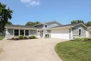 7934 Kensington Ln, Hanover Park, IL 60133 - Photo 1