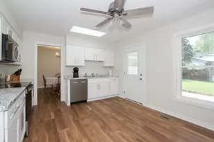 7934 Kensington Ln, Hanover Park, IL 60133 - Photo 10