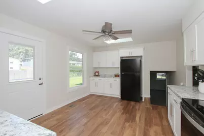7934 Kensington Lane, Hanover Park, IL 60133 - Photo 8