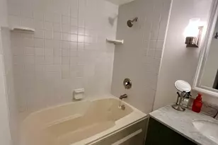 9410 S 77th Ct, Hickory Hills, IL 60457 - Photo 18