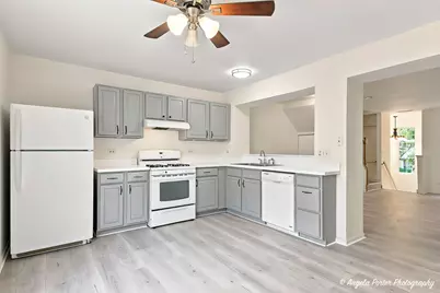 259 W Whispering Oaks Lane #259, Round Lake, IL 60073 - Photo 12