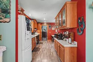 105 W High St, White Heath, IL 61884 - Photo 10
