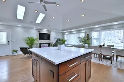 575 Bedford Lane, Des Plaines, IL 60016 - Photo 12