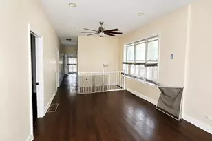 6018 S Eberhart Ave, Chicago, IL 60637 - Photo 4