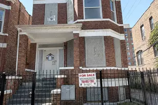 6018 S Eberhart Ave, Chicago, IL 60637 - Photo 1
