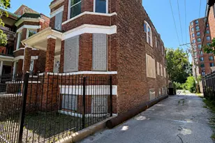 6018 S Eberhart Ave, Chicago, IL 60637 - Photo 2
