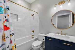 3834 N Greenview Ave, Chicago, IL 60613 - Photo 16