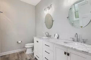 3834 N Greenview Ave, Chicago, IL 60613 - Photo 12