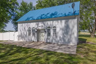 17964 N 1750 E Rd, Pontiac, IL 61764 - Photo 2
