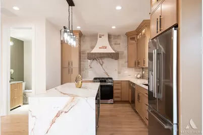 5814 S New England Avenue, Chicago, IL 60638 - Photo 12