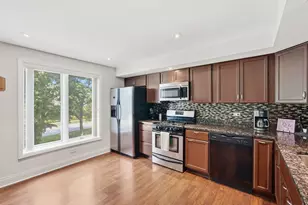 121 S Spruce Ave, Wood Dale, IL 60191 - Photo 6