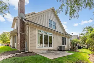 29W511 Cerny Cir, Warrenville, IL 60555 - Photo 26