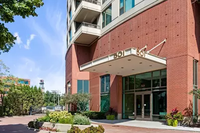 501 N Clinton Street #1304, Chicago, IL 60654 - Photo 2